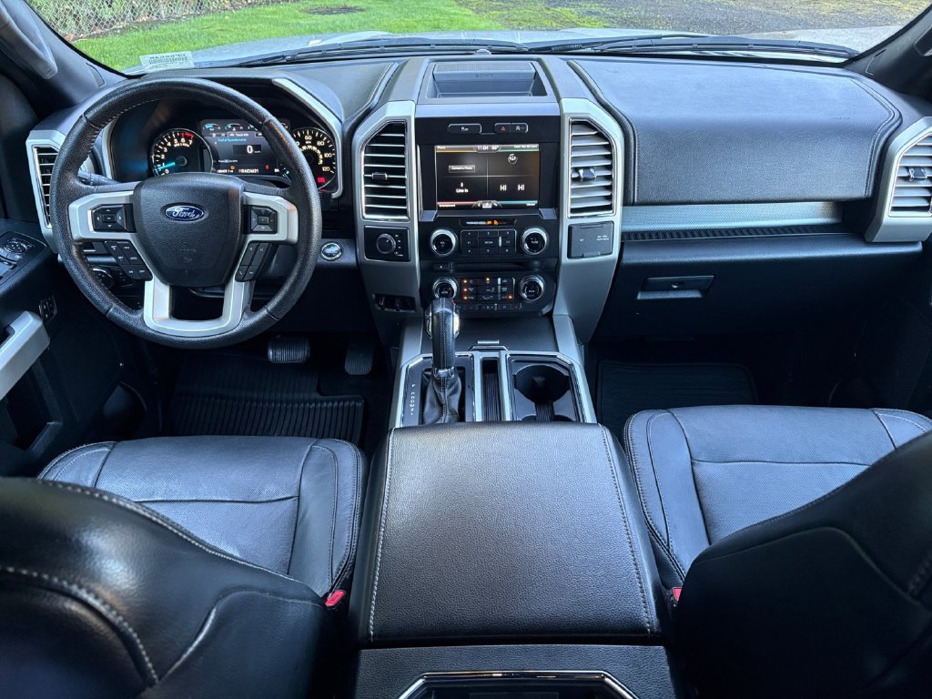 Used 2015 Silver Ford  image 17
