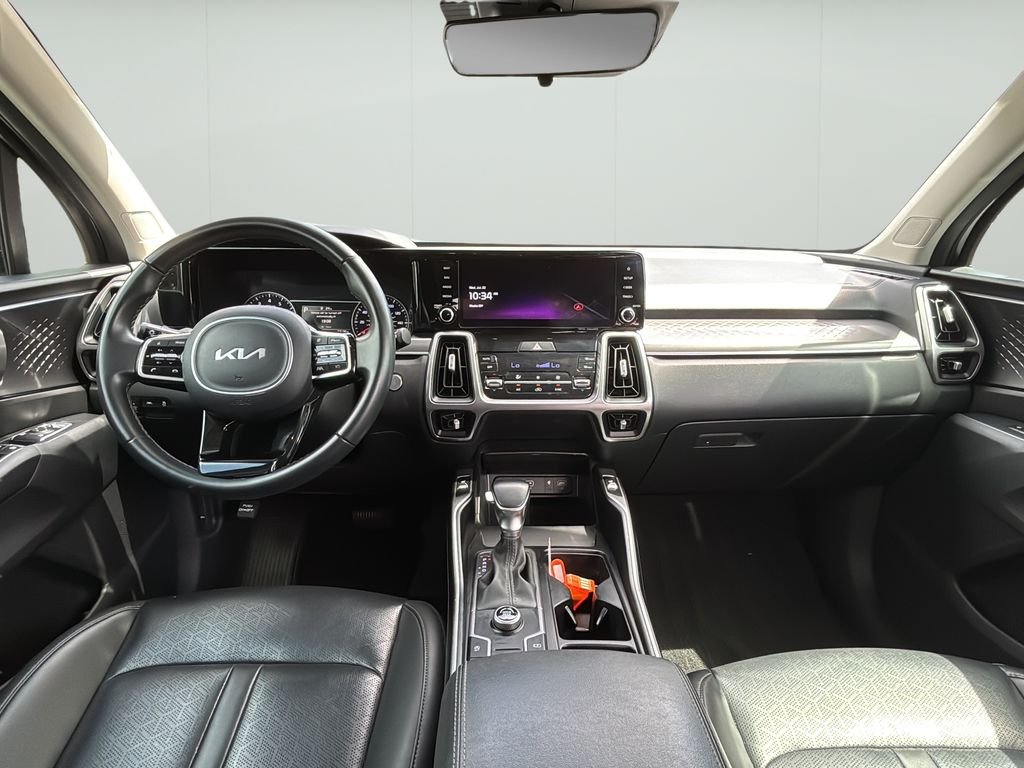 2023 Kia Sorento S - Photo 17
