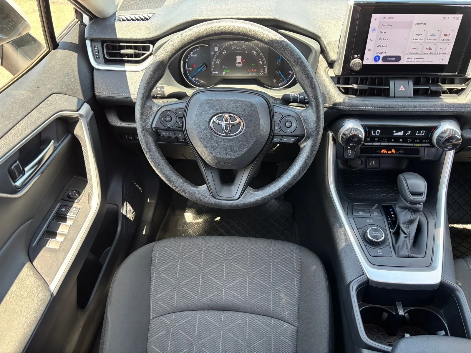 Used 2024 Ice Cap Toyota XLE image 12
