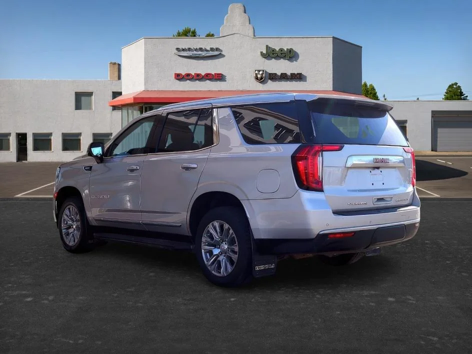 Used 2023 Pearl Beige Metallic GMC Denali image 5