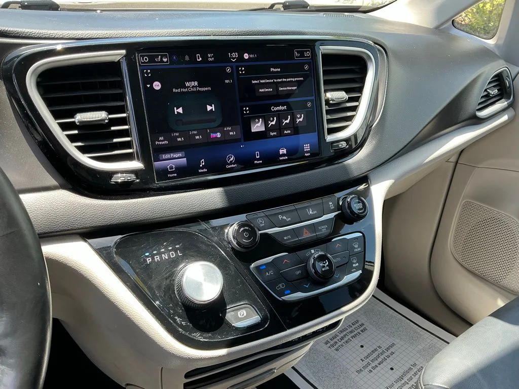 Used 2021 White Chrysler Touring L image 33