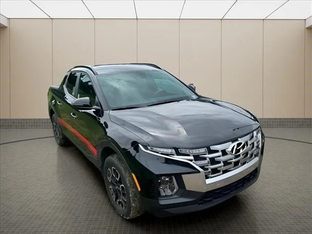 Used 2022 Black Hyundai SEL Premium image 8