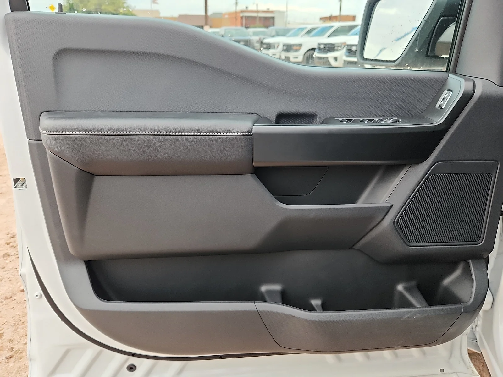 New 2026 Oxford White Ford STX image 14