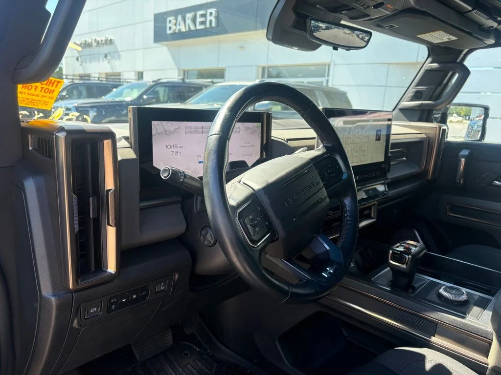 Used 2024 Black GMC 2X image 12