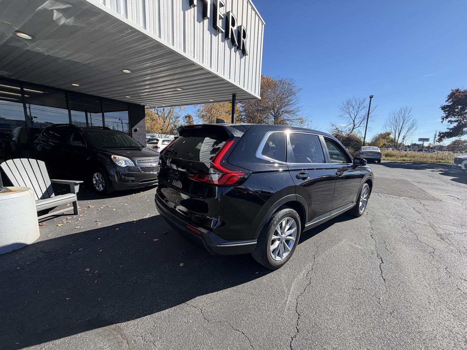 Used 2024 Crystal Black Pearl Honda EX-L image 9