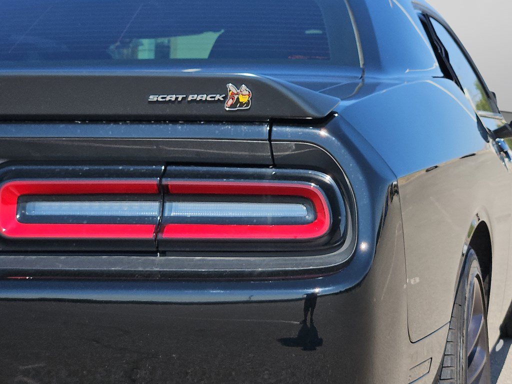 Used 2022 Pitch Black Clearcoat Dodge R/T Scat Pack image 29