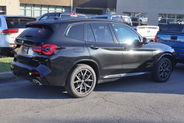 Used 2023 Black BMW xDrive30i image 5