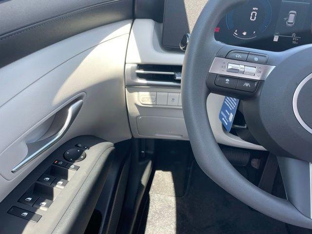 New 2026 Black Hyundai SE FWD image 13