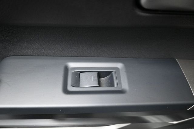 Used 2026  Toyota SR5 image 10