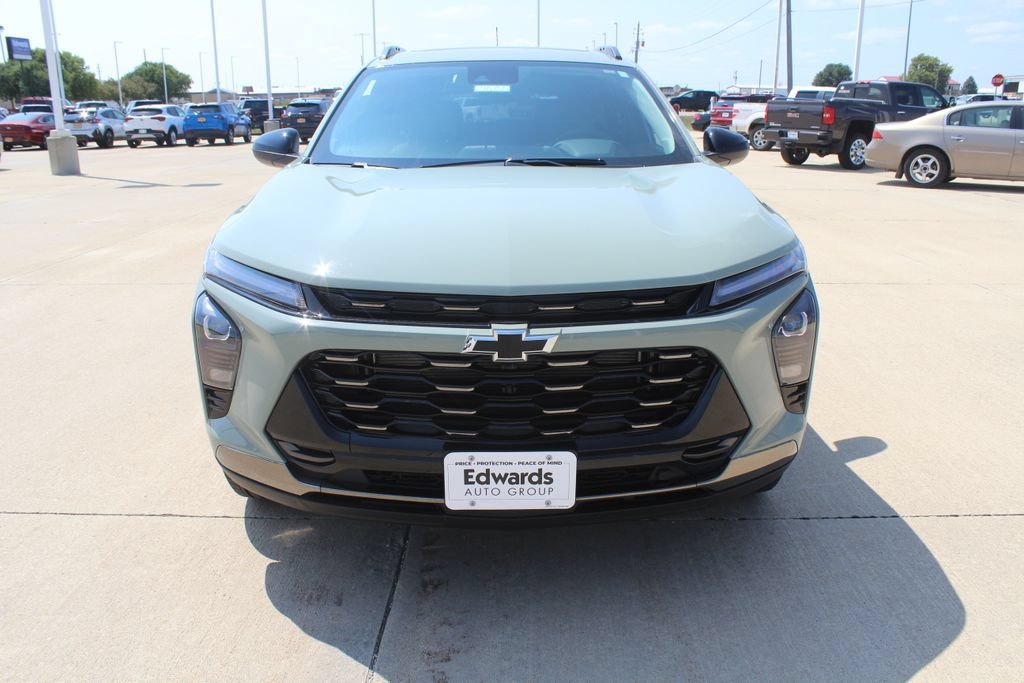New 2026 Cacti Green Chevrolet ACTIV image 8
