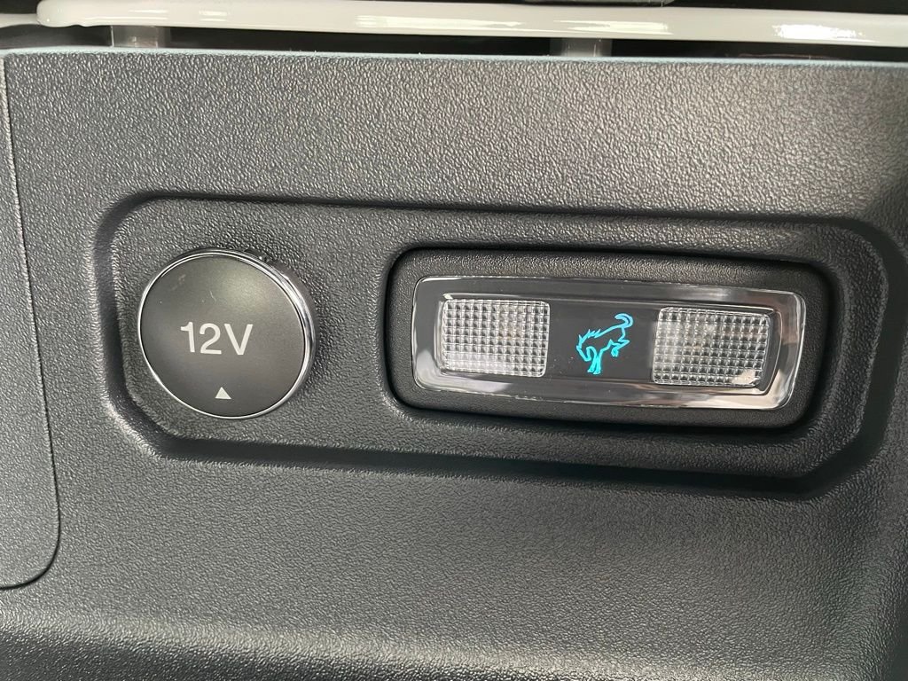 New 2026 Avalanche Gray Ford Outer Banks® image 26