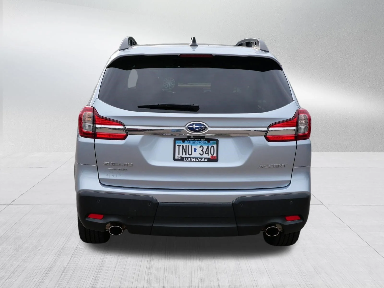 Used 2022 Ice Silver Metallic Subaru Premium image 6
