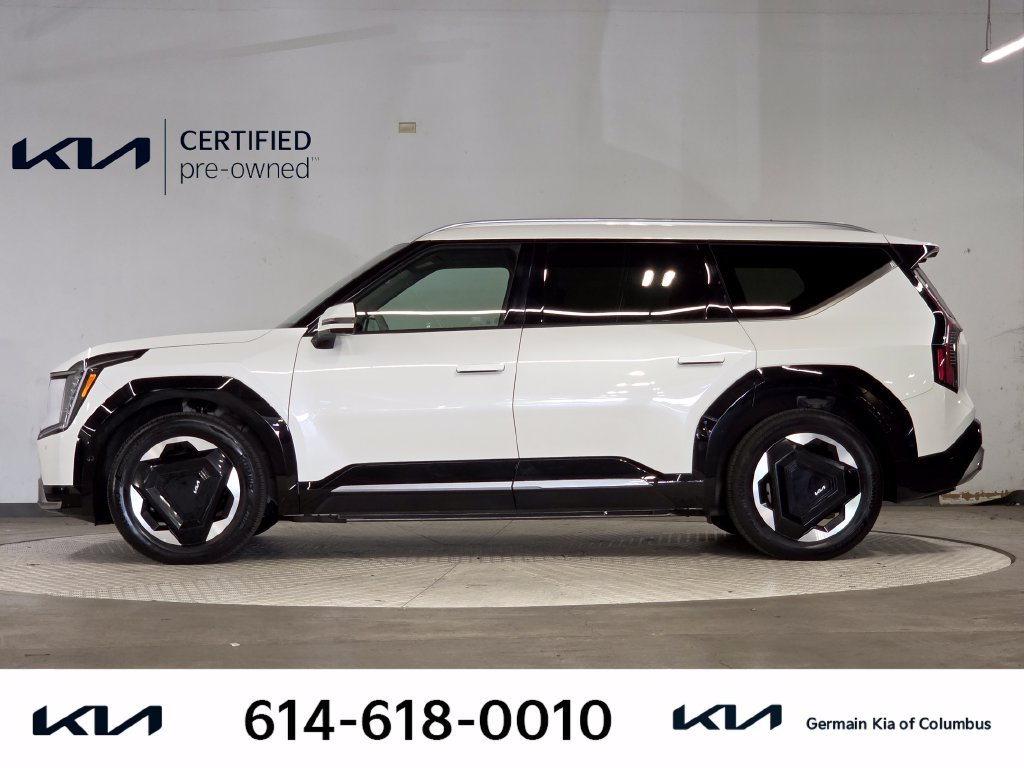 Used 2024 White Kia Land image 11