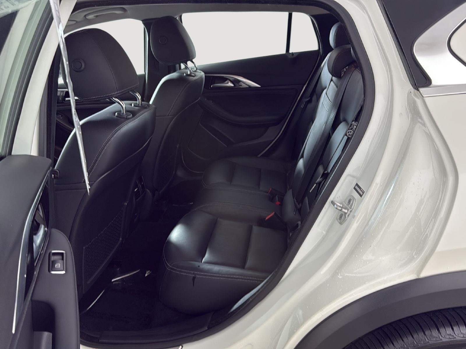 Used 2018 Majestic White INFINITI Premium image 22