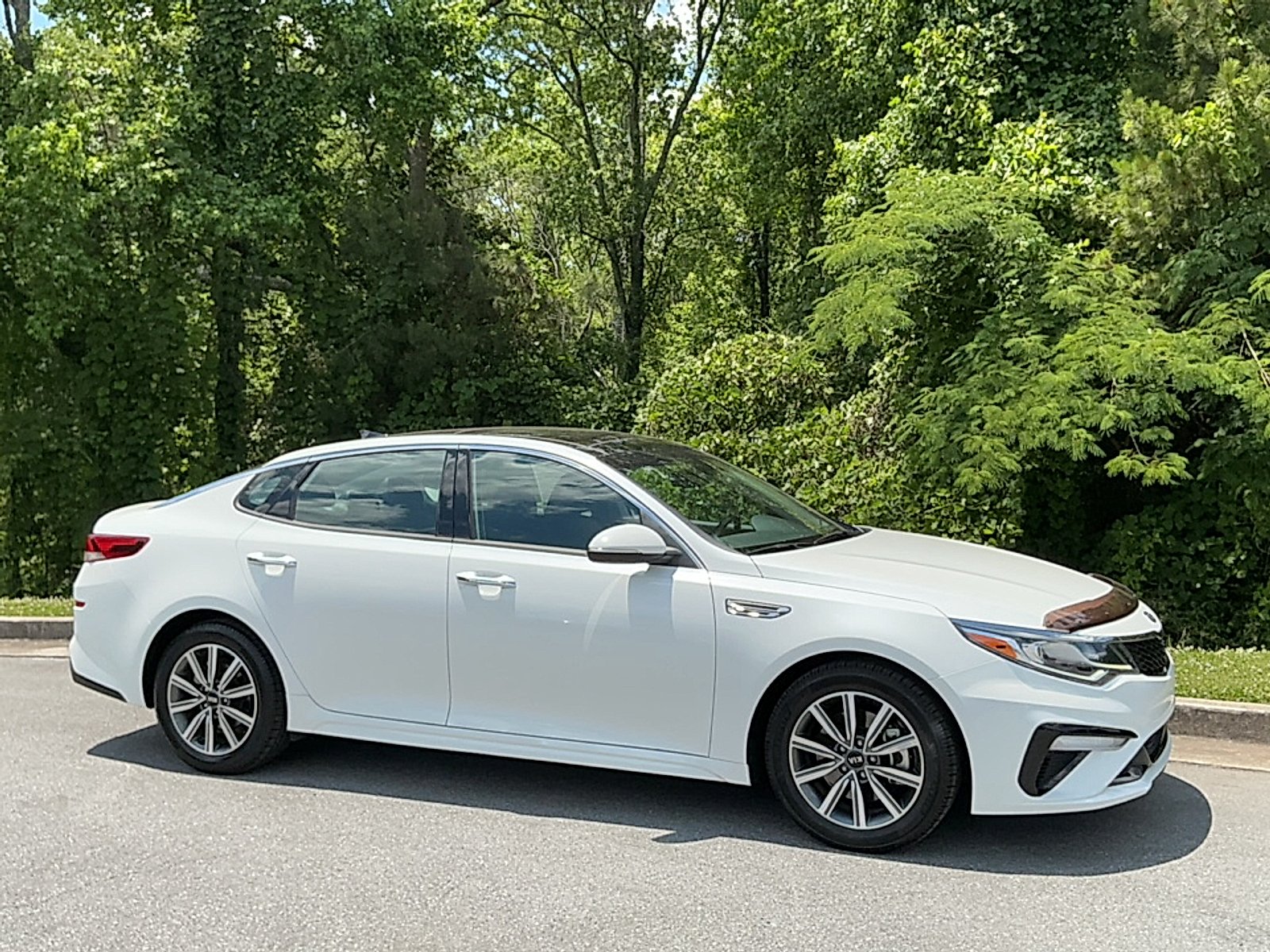 2020 Kia Optima EX Premium AT's photo