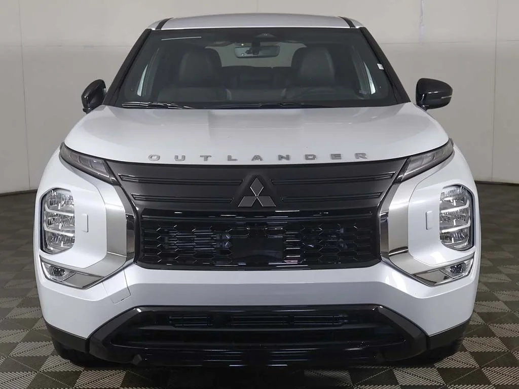 New 2026 White Mitsubishi LE 1.5T S-AWC image 12