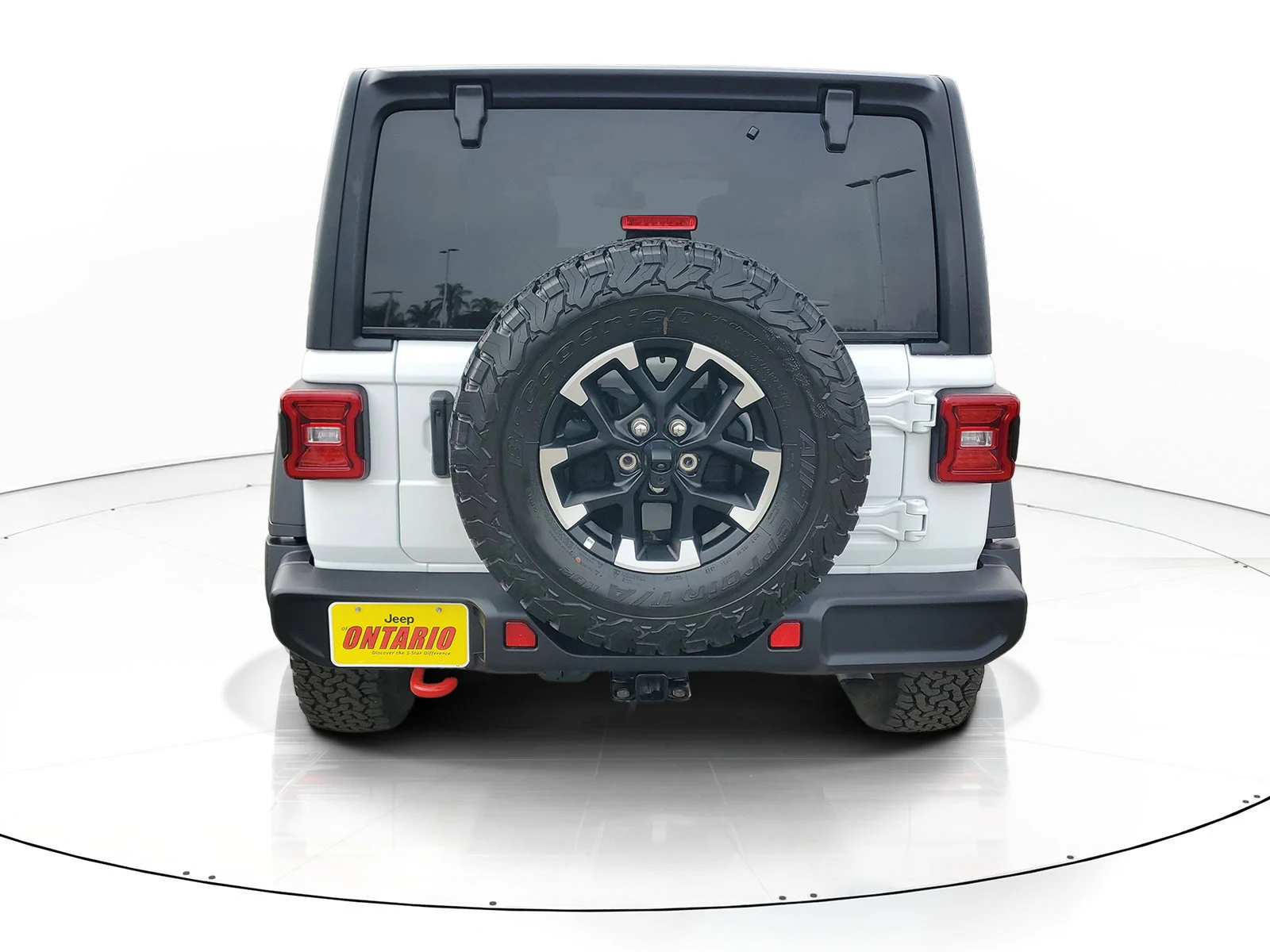 Certified Used 2026 White/off-white Jeep Rubicon image 4
