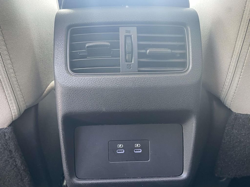 2025 Nissan Rogue SV - Photo 12
