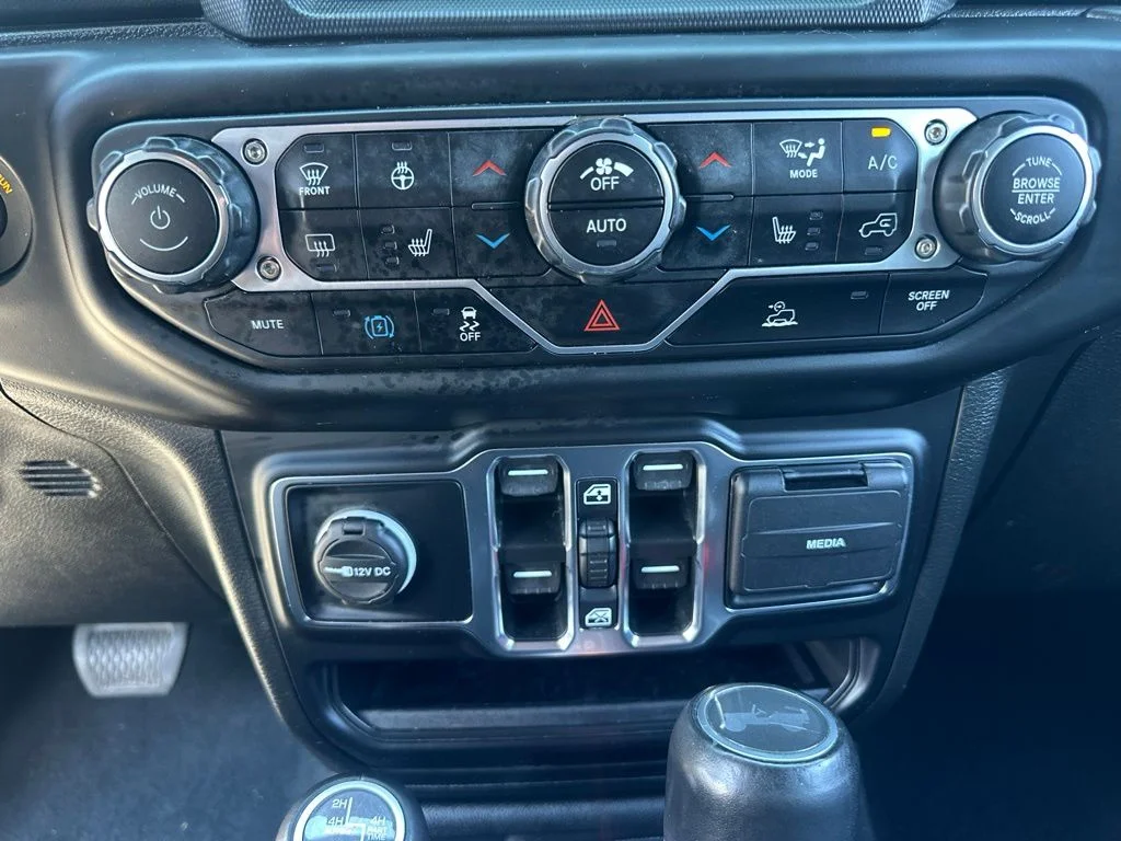 Used 2022 Black Jeep Unlimited Sahara 4xe image 28