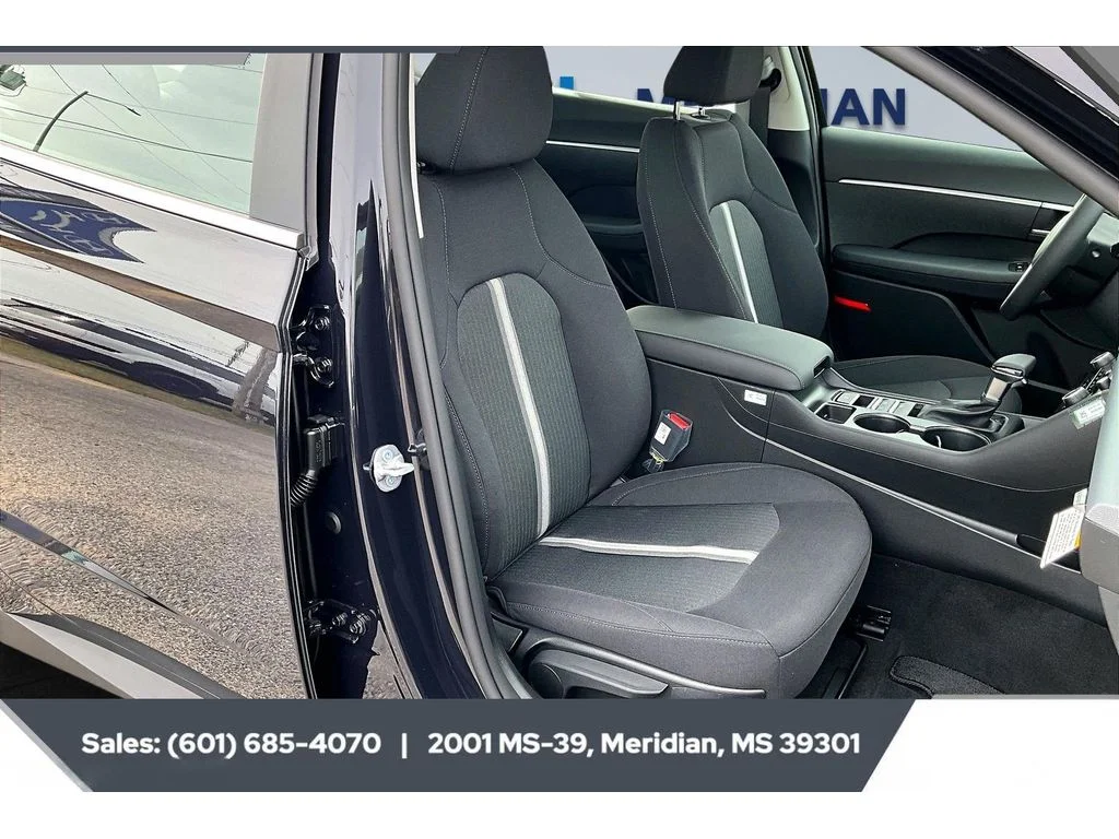 Used 2026 CARBON BLUE Hyundai SE image 9