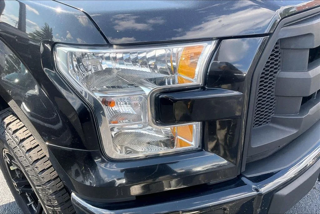 Used 2015 Black Ford XL image 28
