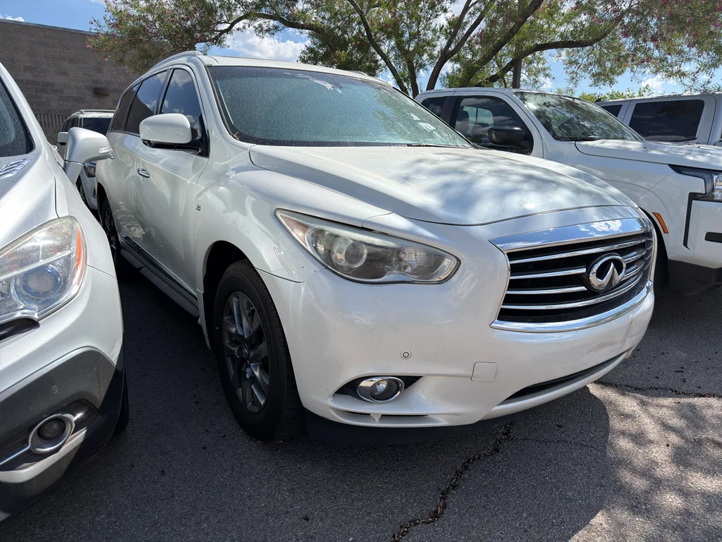 Used 2015 Majestic White INFINITI Base image 3