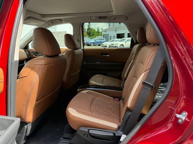 New 2026 Scarlet Ember Tintcoat Nissan Platinum image 14