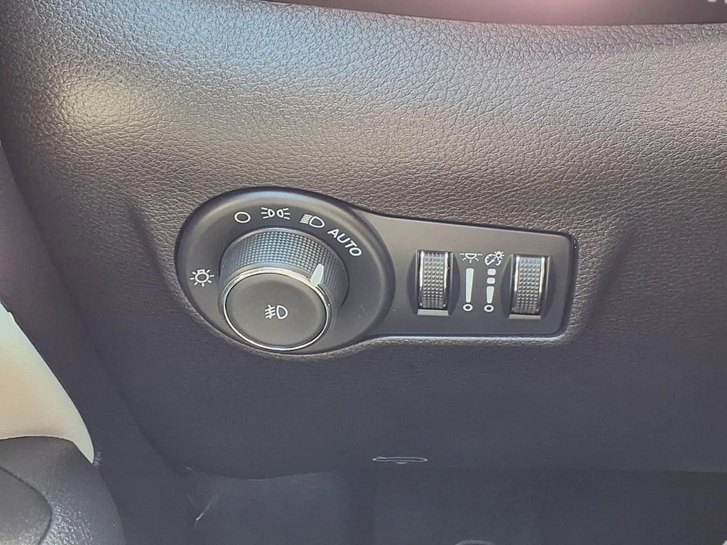 Certified Used 2025 Red Jeep Limited image 17