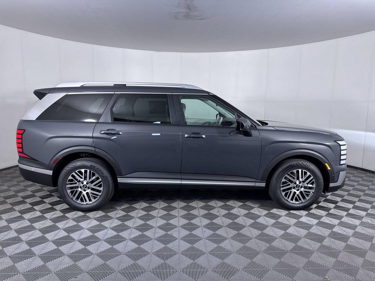 New 2026 Ecotronic Gray Pearl Hyundai SEL Premium AWD image 4