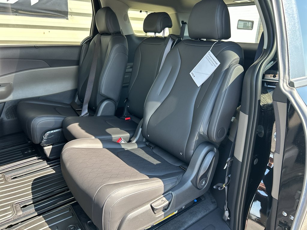 New 2026 Aurora Black Pearl Kia EX image 11