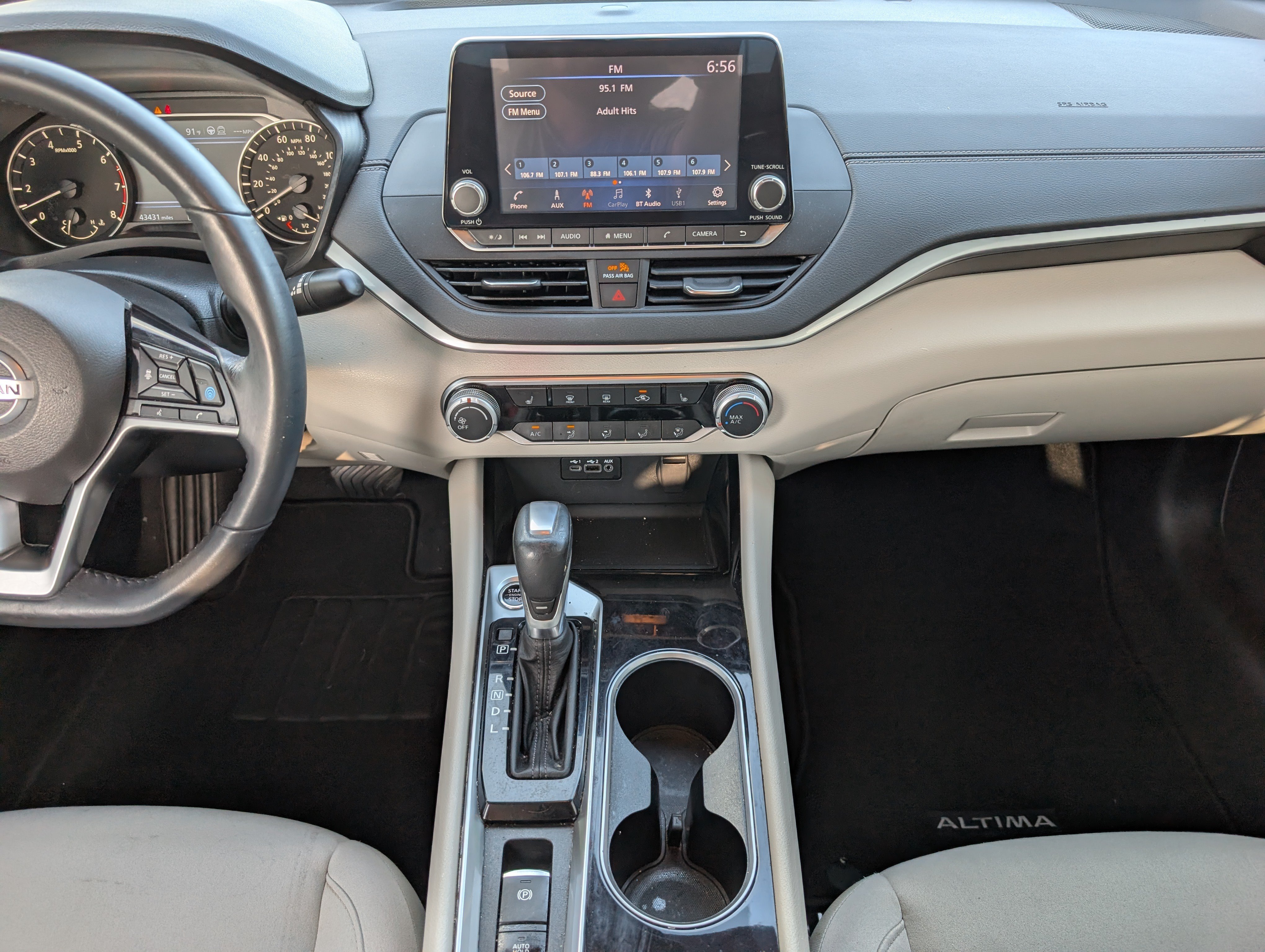 Used 2022 Pearl White Tricoat Nissan 2.5 SV image 7