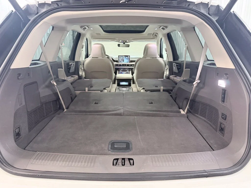 Used 2020 White Lincoln Reserve image 40