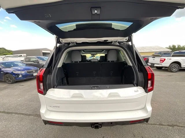 New 2026 Star White Metallic Tri-Coat Ford Active image 43