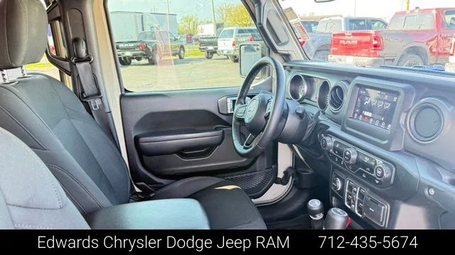 Used 2022 Beige Jeep Willys image 28