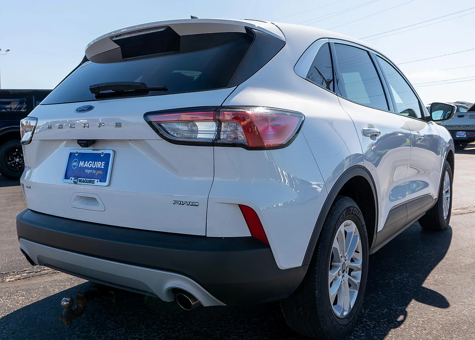 Used 2021 Oxford White Ford SE image 6
