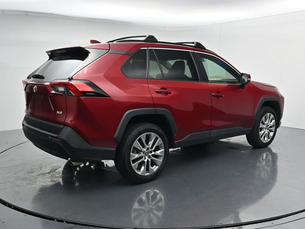 Used 2023 Red Toyota XLE Premium image 8
