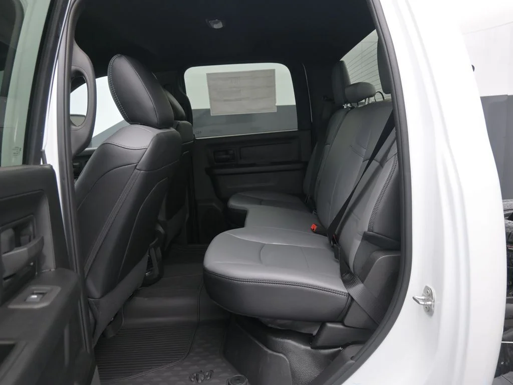 2026 RAM 3500 Chassis Tradesman - Photo 16