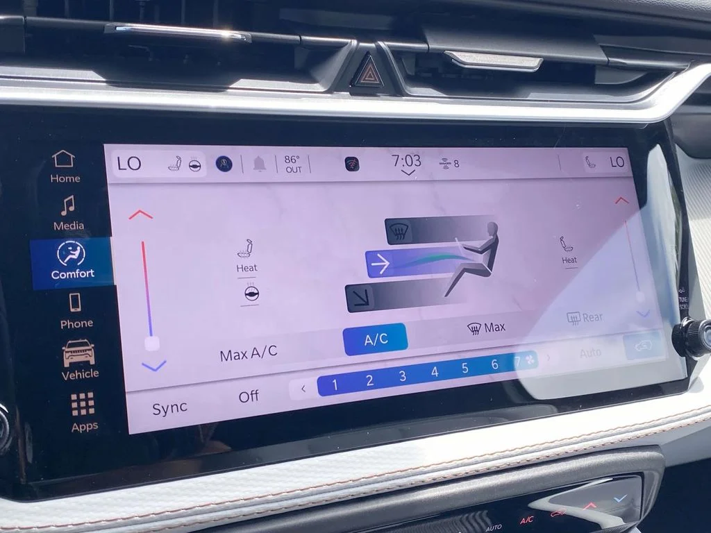 New 2026 Bright White Clear-Coat Exterior Paint Jeep Limited image 21