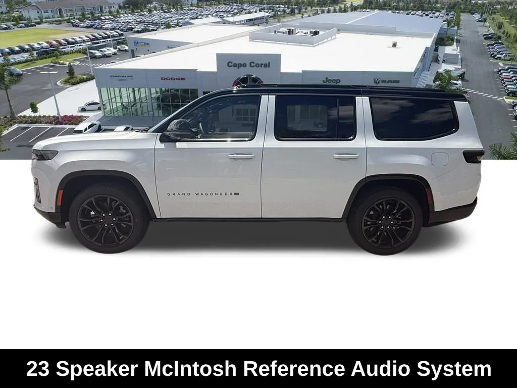 New 2026 Bright White Clear-Coat Exterior Paint Jeep Summit Reserve image 7