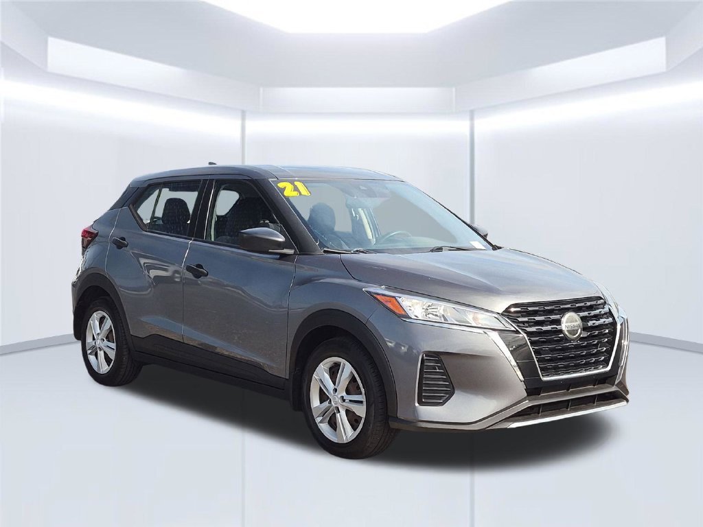 Used 2021 Gray Nissan S image 8