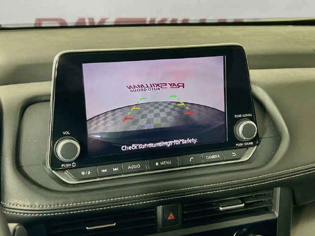 2025 Nissan Rogue SV - Photo 18