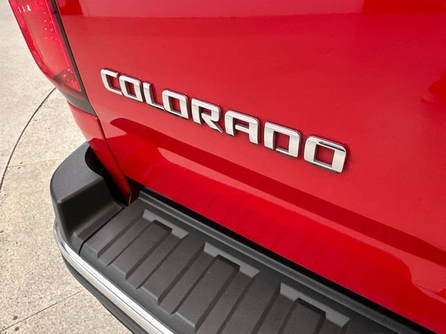 Certified Used 2016 RED HOT Chevrolet 4WD LT image 36