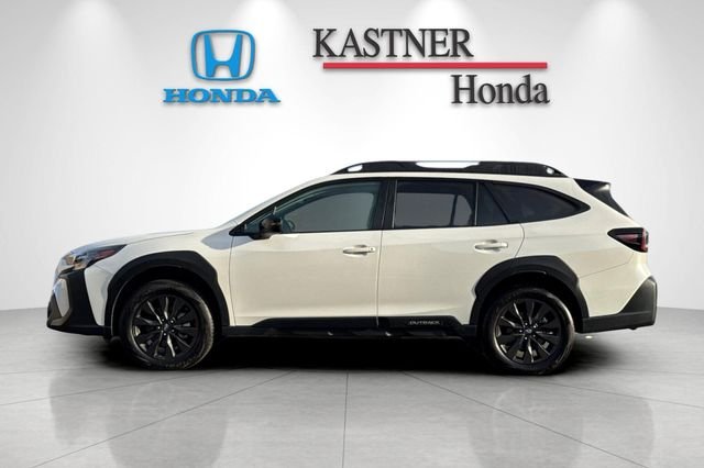 Used 2025 White Subaru Onyx Edition image 8