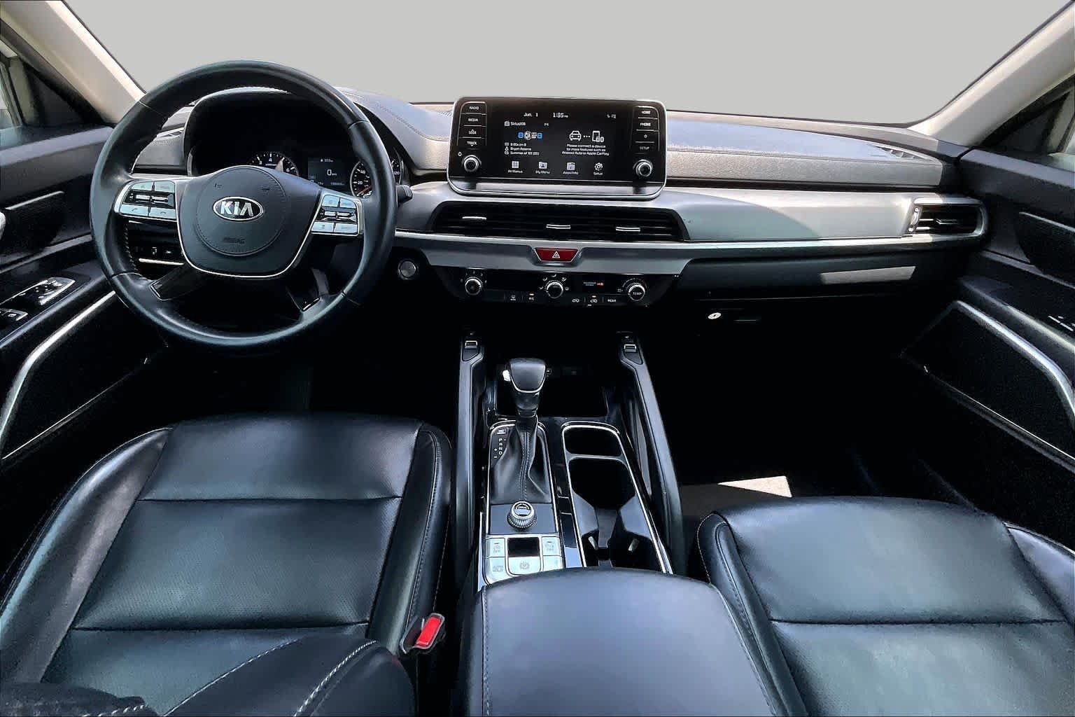 Used 2020 Snow White Pearl Kia S image 14