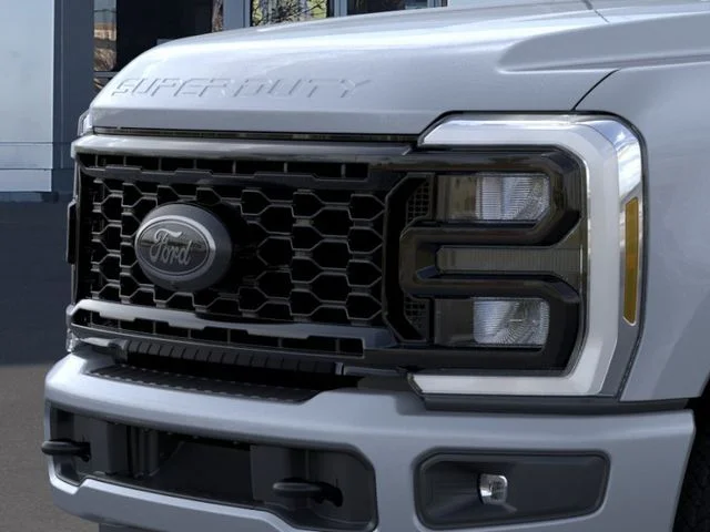 New 2026 Glacier Gray Metallic TriCoat Ford Lariat image 17