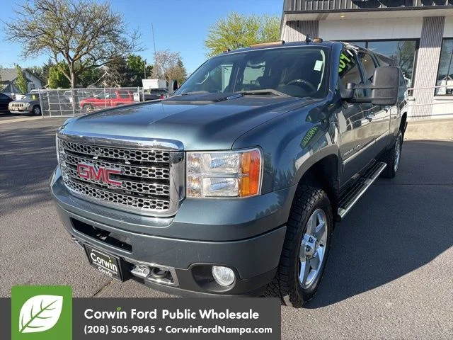 2011 GMC Sierra 4WD Crew Cab Standard Box's photo