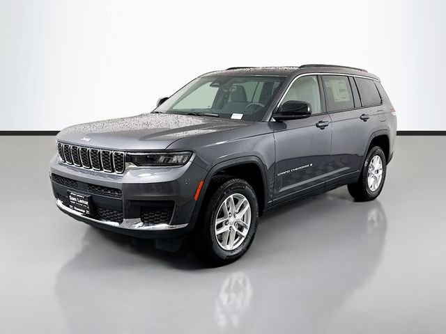 New 2026 Baltic Gray Metallic Clearcoat Jeep Laredo image 3