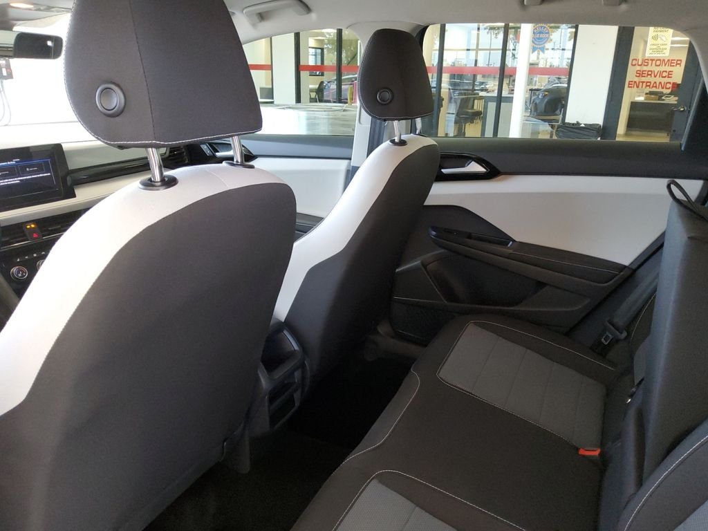 Used 2025 Silver Volkswagen 1.5T S image 19