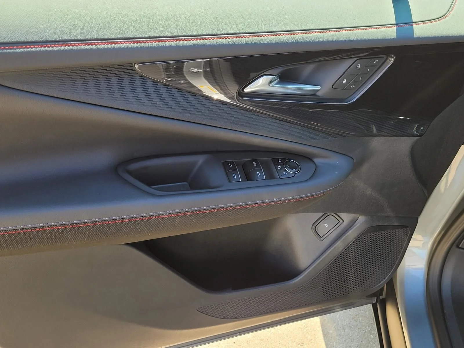 2026 Chevrolet Blazer EV RS - Photo 14