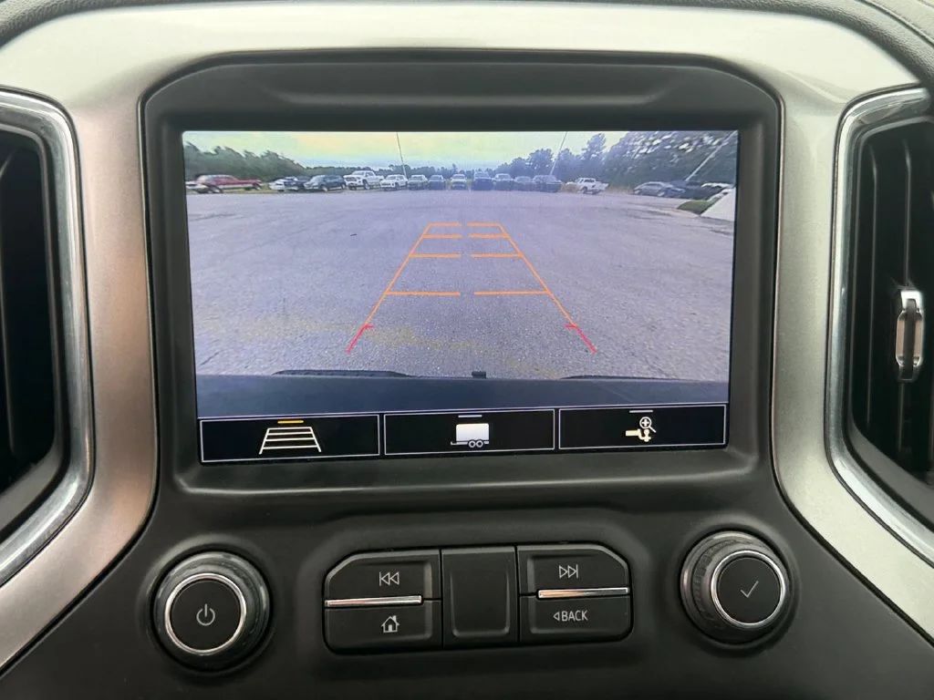 Used 2020 NORTHSKY BLUE METALLIC Chevrolet RST image 22